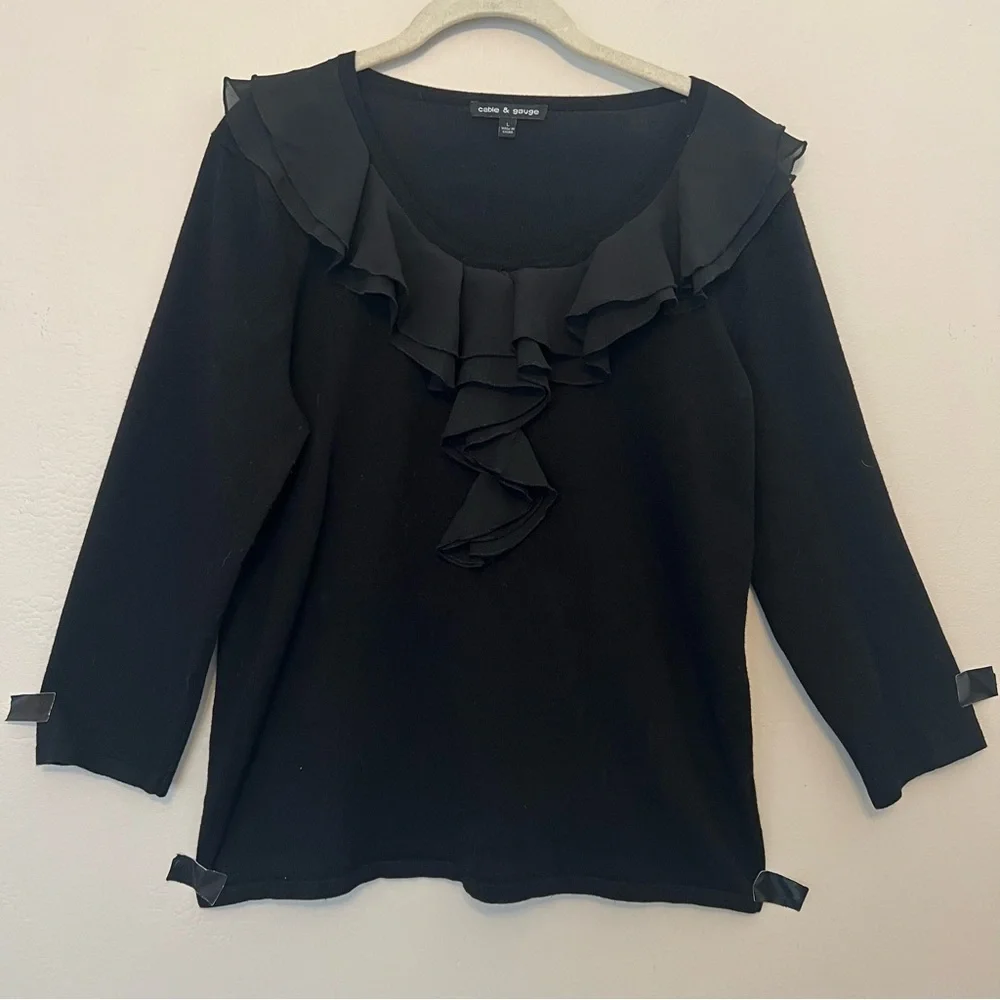 Cable & Gauge Black V-Neck Sweater Whimsigoth Ruffle Large 3/4‎ sleeves